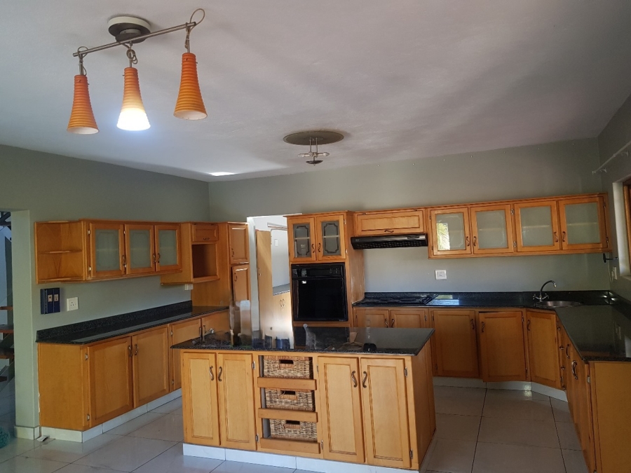 To Let 4 Bedroom Property for Rent in Cashan North West